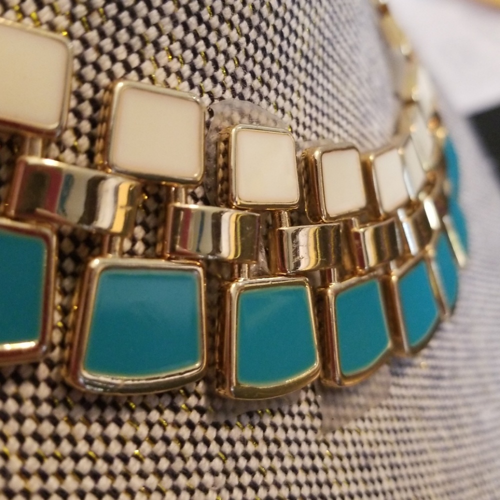 Stunning necklace - Picture 4 of 5